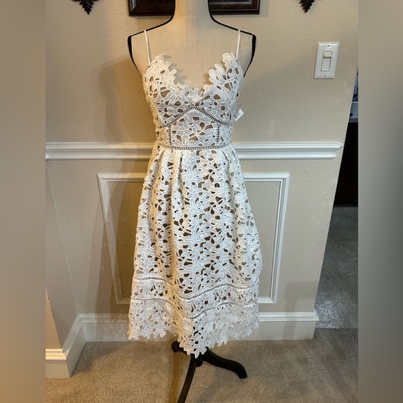 Sans Souci | Dresses | San Souci White Lace Dress Size Medium Fully Lined  Adjustable Straps Back Zip | Poshmark